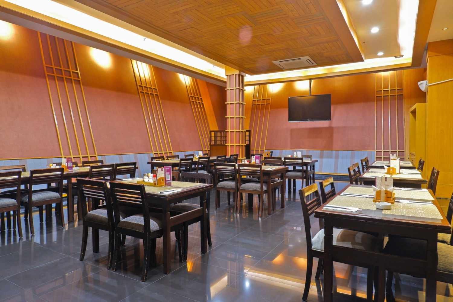 Sakura Restaurant