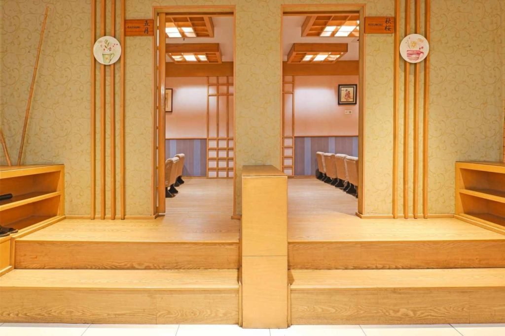Sakura Restaurant Experience 5