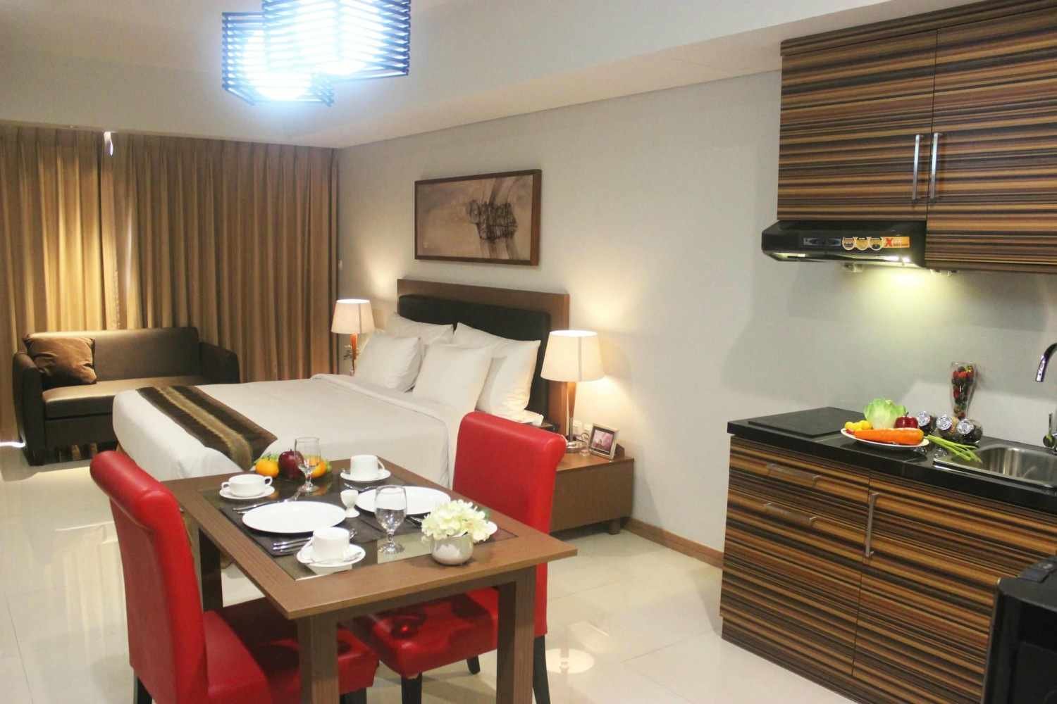 Room Detail