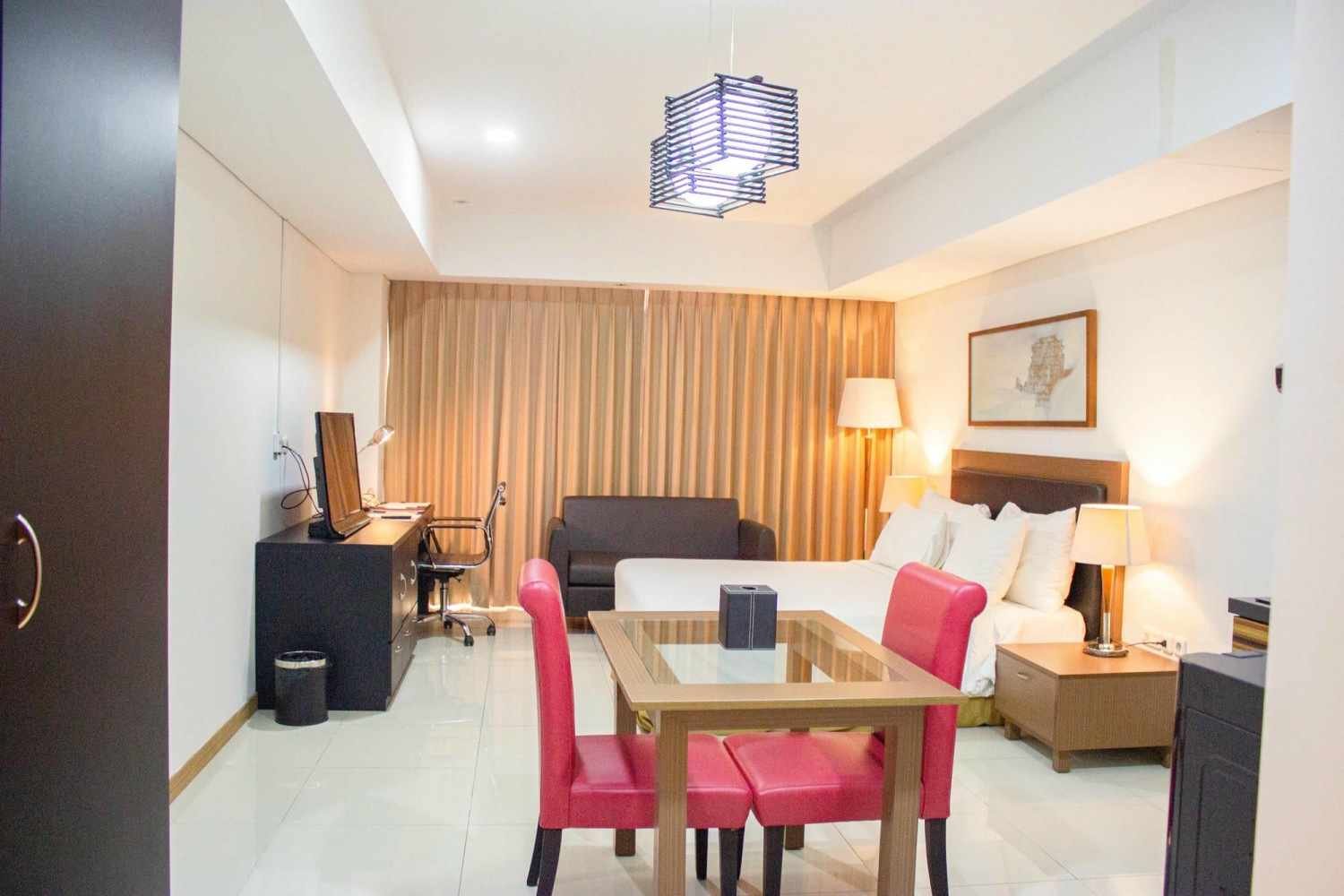 Room Detail